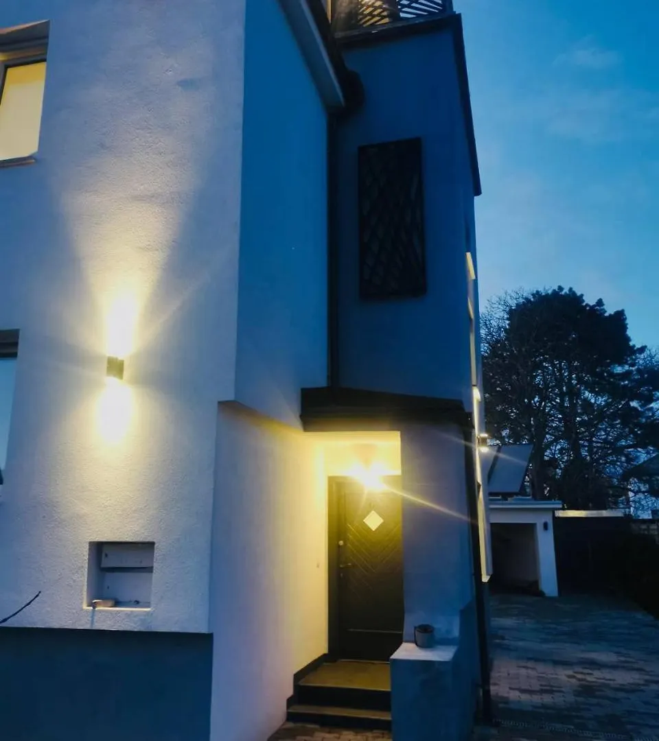 Tripel Room In Floridsdorf Area Vienna 0*,
