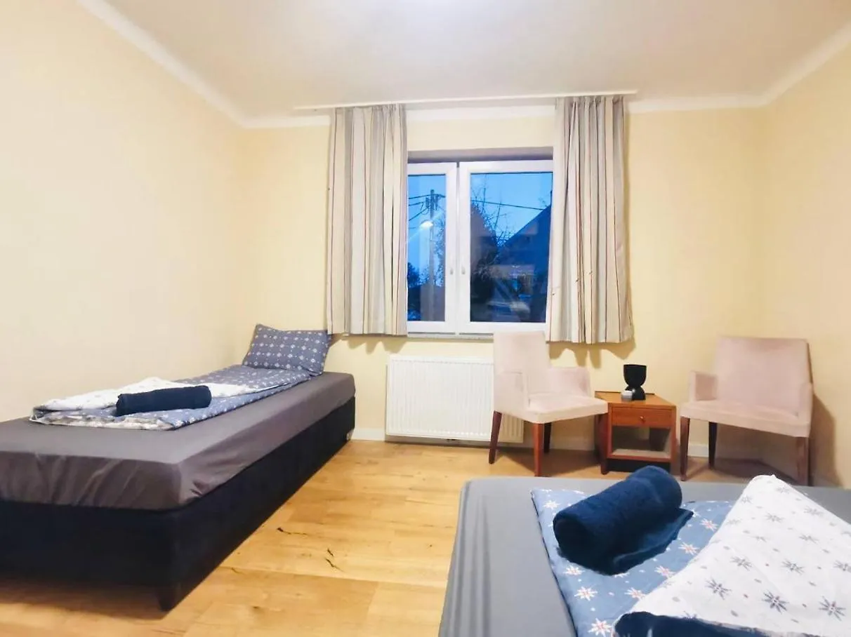 Tripel Room In Floridsdorf Area Vienna 0*,  Austria