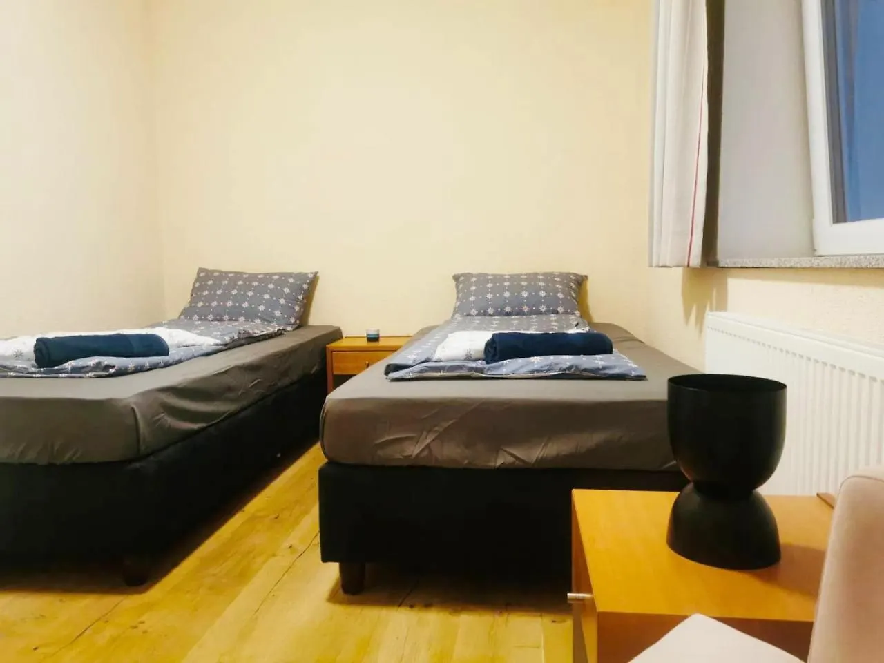Tripel Room In Floridsdorf Area Vienna