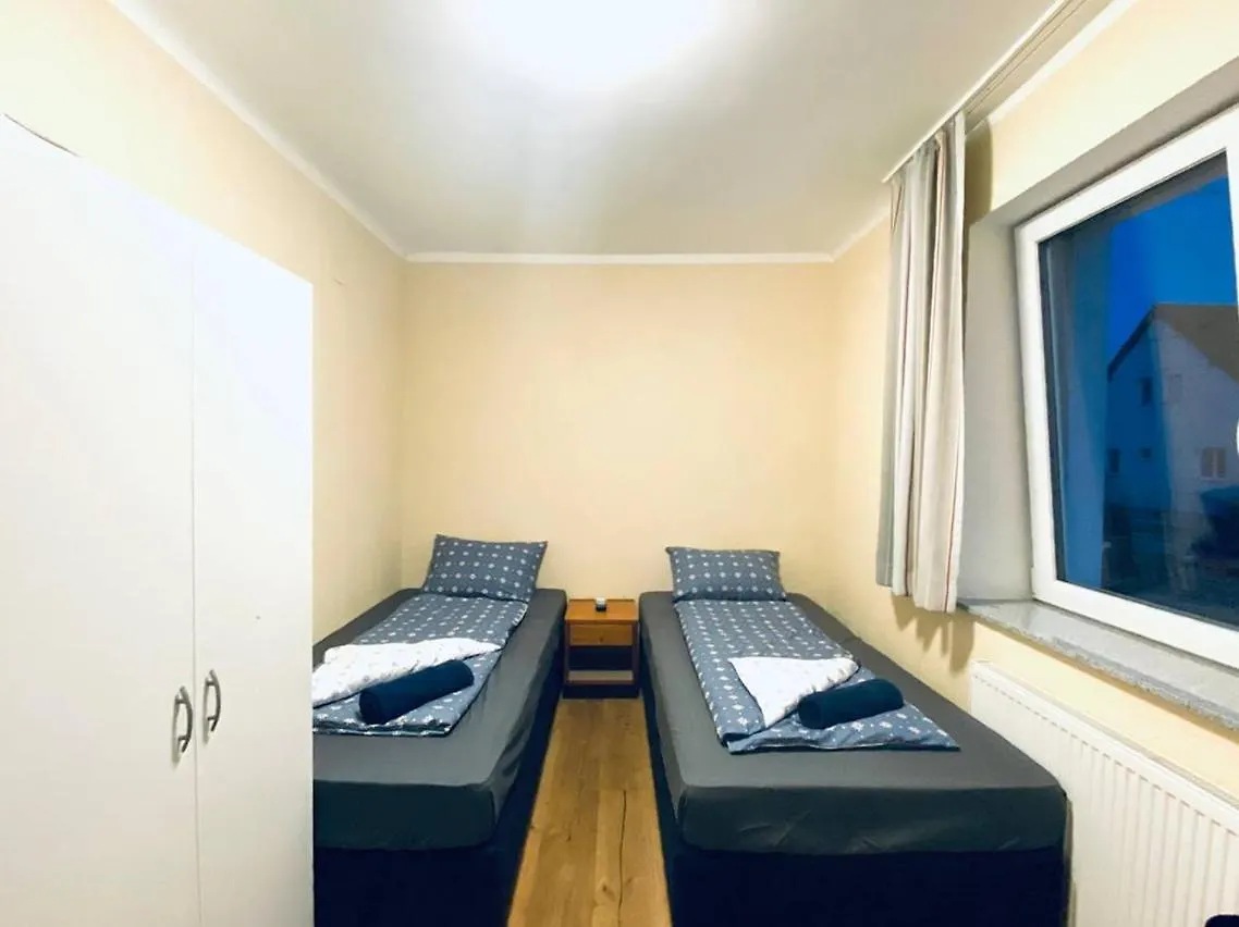 Tripel Room In Floridsdorf Area Vienna Homestay