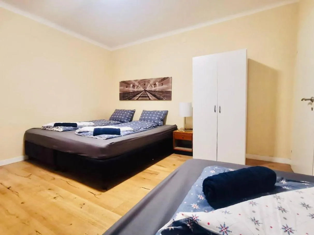 Tripel Room In Floridsdorf Area Vienna 0*,  Austria