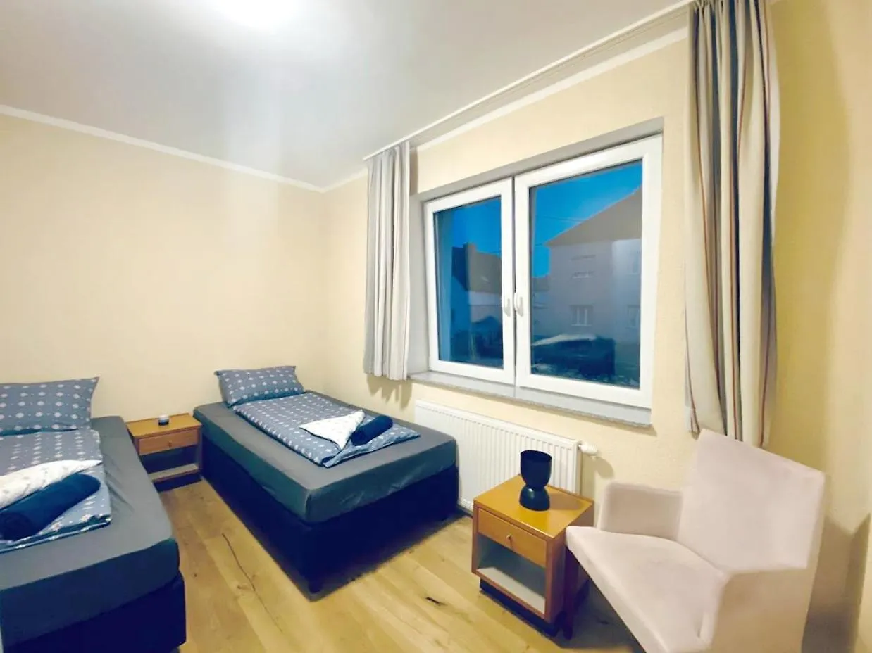 Tripel Room In Floridsdorf Area Vienna 0*,