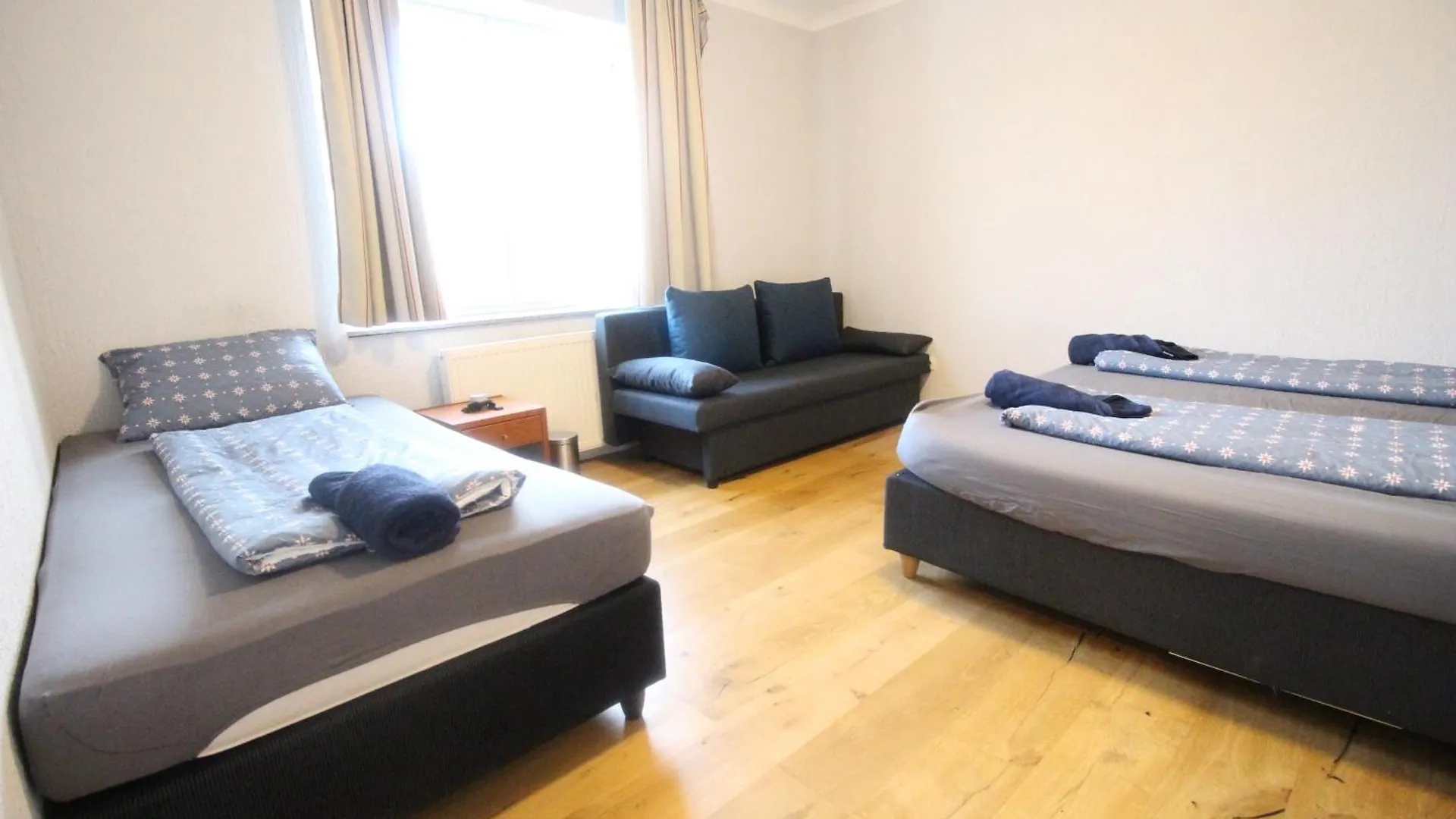 Homestay Tripel Room In Floridsdorf Area Vienna Austria
